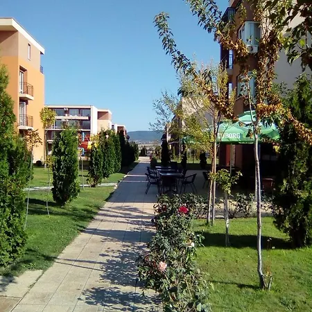 Fort Noks Orchid Studio Apartament *